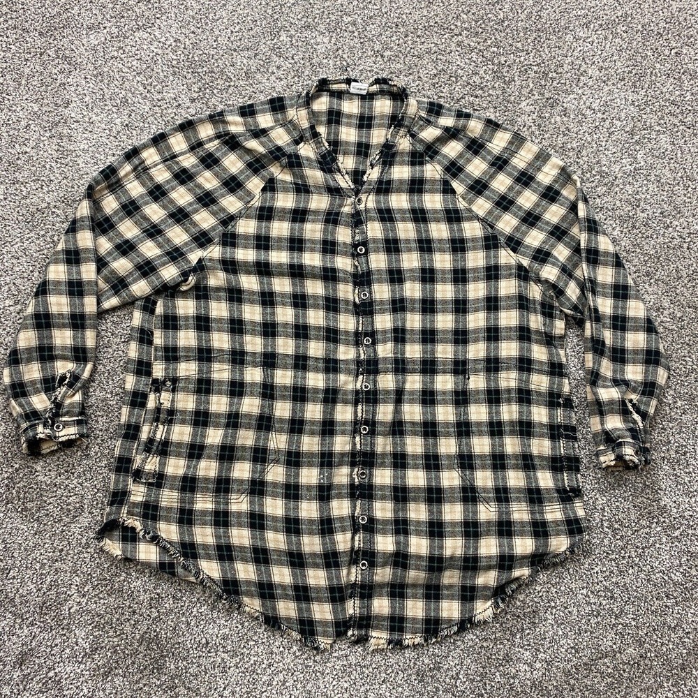 Flawless shirt Womens L‎ Button Down Tunic Plaid Flannel  pockets Distressed